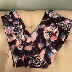 Floral Fabletics Capri Pants